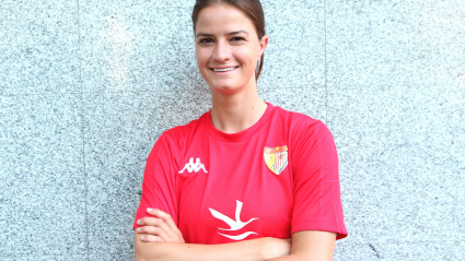 Caroline Van Slambrouck nueva jugadora del Santa Teresa