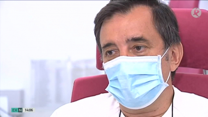 El Doctor Evelio Robles en su consulta del Nuevo Cáceres