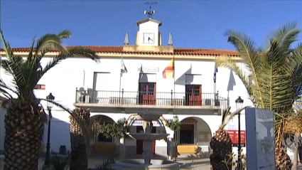 Fachada del Ayuntamiento de Campillo de Llerena.