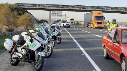 Investigado por la Guardia Civil un ciudadano portugués que circulaba a 212 km/h por la Autovía A-5