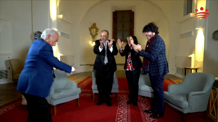 Fragmento del documental 'Pasión por el Flamenco', en el que se puede ver a varios artistas cantando y bailando