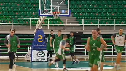 Los jugadores del Cáceres Patrimonio en un entrenamiento esta temporada