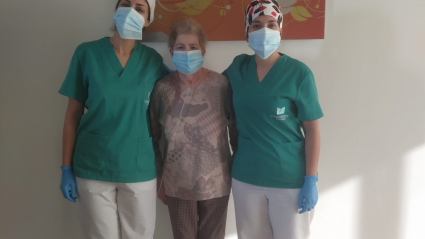 Terapeuta ocupacional Isela Sanabria, Ana Llerena y la fisoterapeuta Luisa García. Hospital Casa Verde Mérida.