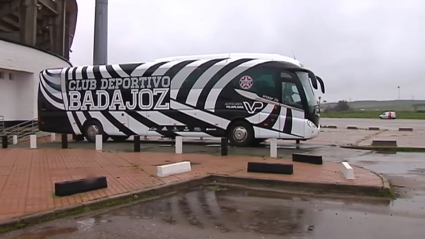 Salida del bus del Badajoz en dirección a Villarrubia de los Ojos