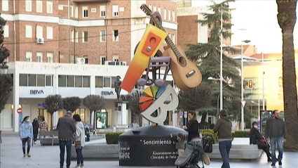 Aspecto de la Plaza Minayo de Badajoz la tarde de Lunes de Carnaval. Calles vacías y silencio en un Lunes de Carnaval atípico en Badajoz.
