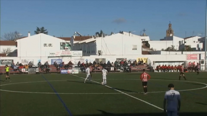 Azuaga y Llerenense se juegan la permanencia en Tercera este domingo en el derbi de la Campiña más especial