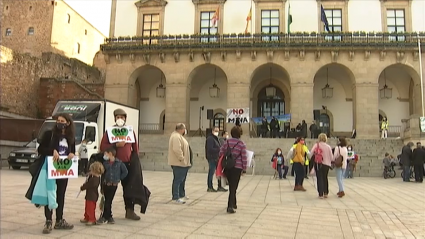 Protesta contra la mina de litio en Cáceres