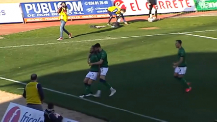 Los jugadores del Villanovense celebran un gol esta temporada