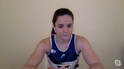 Paula Josemaría atendiendo a Extremadura Deportes