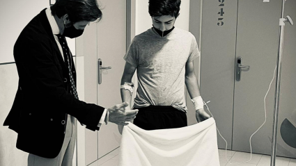 Manuel Perera y Juan José Padilla en el hospital