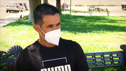 Manuel Olivera Vázquez atendiendo a Extremadura Deportes