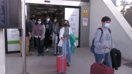 Turistas llegando a España
