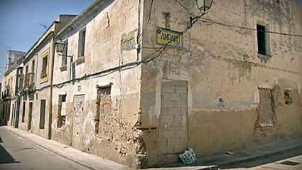 Las casas abandonadas del Casco Antiguo de Badajoz se han convertido en el atractivo de toxicómanos y okupas