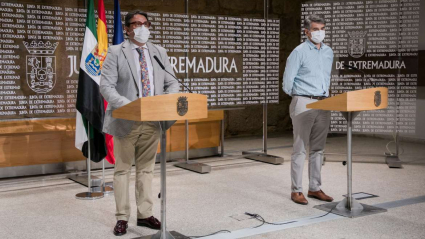 Intervención sin periodistas por parte del consejero de Sanidad y el director gerente del SES
