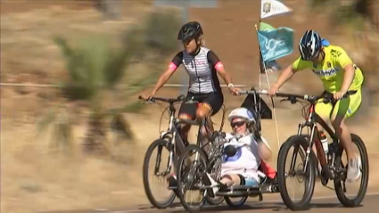 Peregrinos con discapacidad pasan por Extremadura haciendo el Camino de Santiago