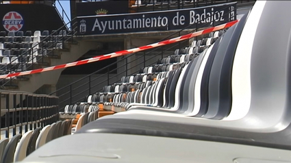 Estadio Nuevo Vivero de Badajoz sin público en las gradas