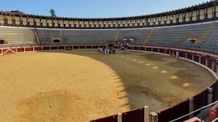 Desayuno con cava en la Plaza de Toros de Almendralejo