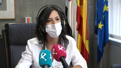 Esther Gutiérrez durante la entrevista a Canal Extremadura Radio
