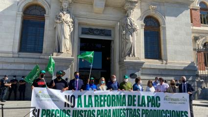 Concentración frente al ministerio de Agricultura