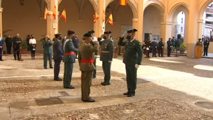 Entrega de condecoraciones en el Día del Pilar en Badajoz