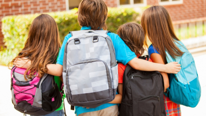 niños en el cole