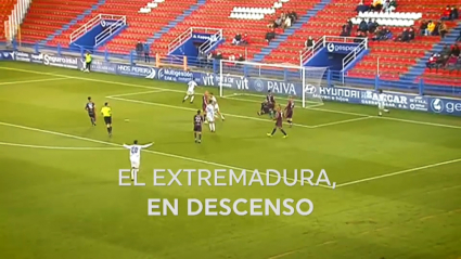 Momento del primer gol del DUX Internacional ante el Extremadura UD