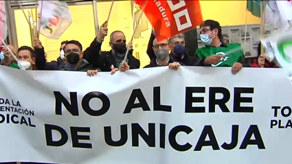 Protesta de la plantilla de UNICAJA 