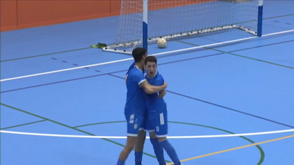 Jugadores del Navalmoral celebran un gol