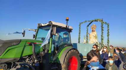 La Virgen de la Aurora, en su peregrinación desde la ermita hasta Villanueva de la Serena