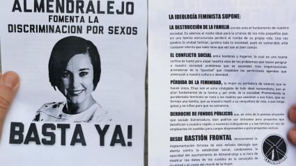 Panfletos repartidos en Almendralejo contra la labor de la concejalía de Igualdad