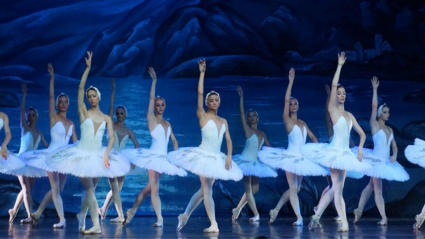 Bailarinas del ballet de San Petesburgo en una actuación