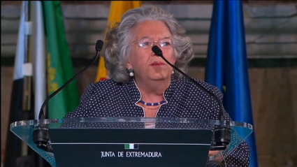 Mari Ángeles Durán, Medalla de Extremadura 2009
