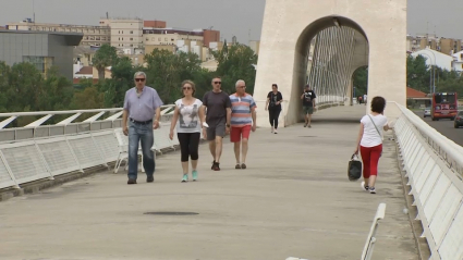 Personas paseando