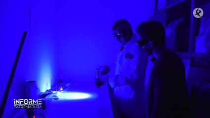 luz ultravioleta en investigación criminal