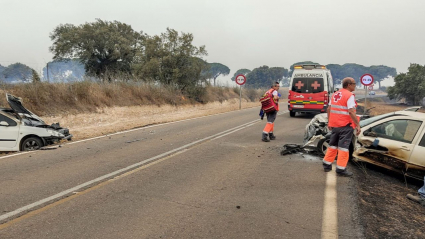 Colisión provocada por la falta de visibilidad causada por el incendio