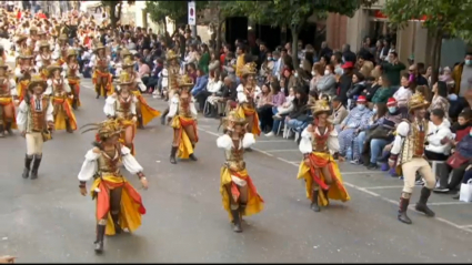 Desfile de Comparsas el Domingo de Carnaval en Badajoz.