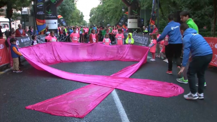 Marea rosa en Cáceres