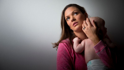 Madre criando sola a su hijo