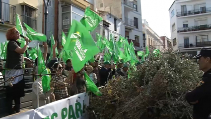 Manifestación de APAG Extremadura Asaja por las restricciones a la quema de rastrojos