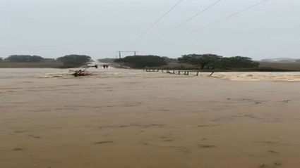 Río Búrdalo desbordado, por Villamesías