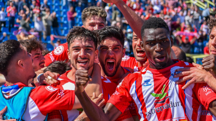 Los jugadores del Don Benito celebran el 2-1 ante el Alcorcón B