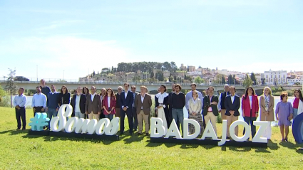 Foto de familia de la candidatura del PP a la alcaldía de Badajoz 