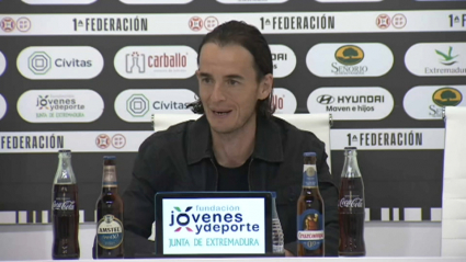 David Tenorio en sala de prensa