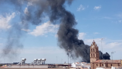 Incendio en Almendralejo