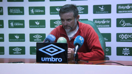 Julio Cobos en rueda de prensa