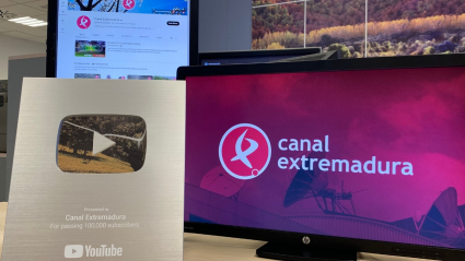 YouTube premia a Canal Extremadura con su insignia de plata al superar los 100.000 suscriptores