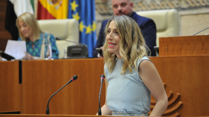 María Guardiola durante la sesión de investidura