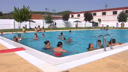 Piscina municipal de Higuera de Vargas