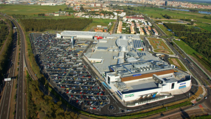 Las instalaciones del outlet de El Corte Inglés e Hipercor quedaría libres desde el 26 de agosto