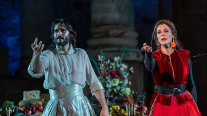 Sergio Mur y Belén Rueda durante una escena de 'Salomé' en el Festival Internacional de Teatro Clásico de Mérida
